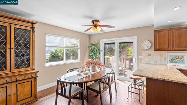 1449 W 2nd St, Benicia, CA 94510