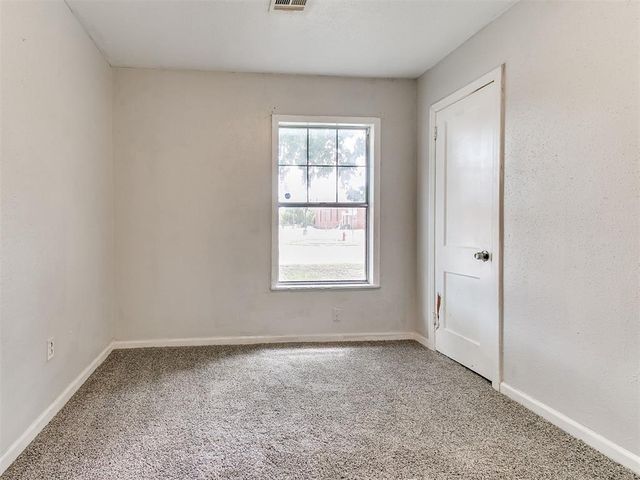 510 W Lockheed Drive, Midwest City, OK 73110