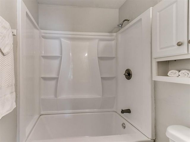 510 W Lockheed Drive, Midwest City, OK 73110