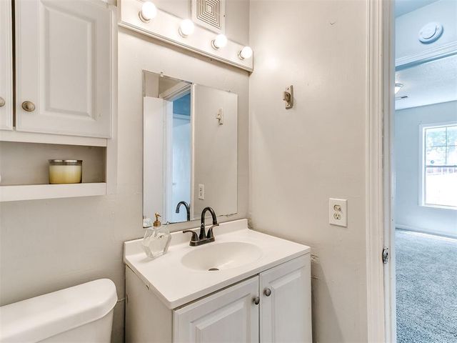 510 W Lockheed Drive, Midwest City, OK 73110