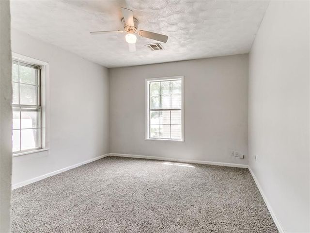 510 W Lockheed Drive, Midwest City, OK 73110