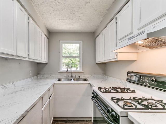 510 W Lockheed Drive, Midwest City, OK 73110
