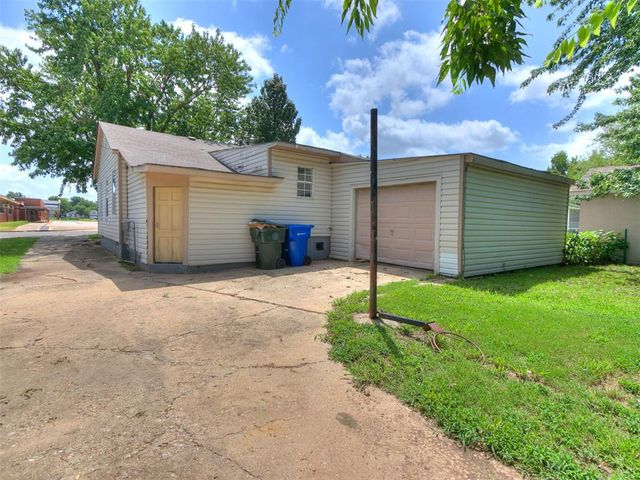 510 W Lockheed Drive, Midwest City, OK 73110