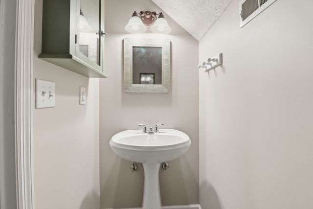 217 Sutton Hill Ct, Smyrna, TN 37167