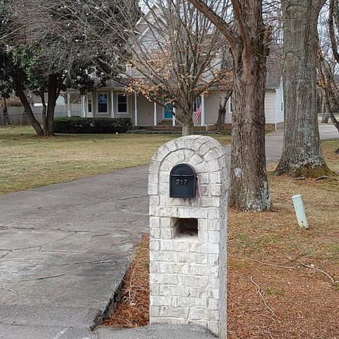 217 Sutton Hill Ct, Smyrna, TN 37167