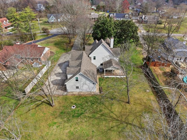 217 Sutton Hill Ct, Smyrna, TN 37167