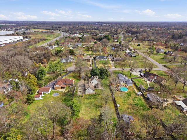 217 Sutton Hill Ct, Smyrna, TN 37167