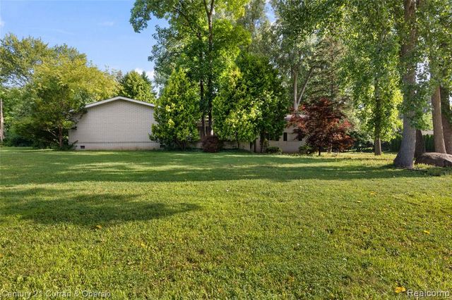 4652 Patrick Road, West Bloomfield, MI 48322
