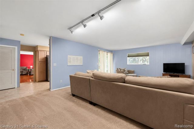 4652 Patrick Road, West Bloomfield, MI 48322
