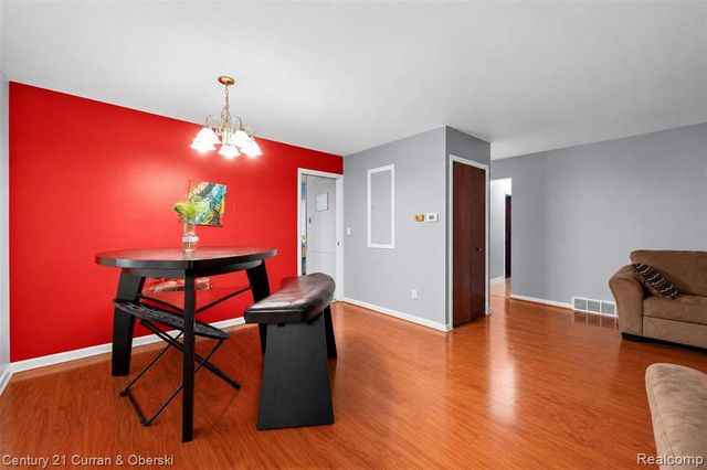4652 Patrick Road, West Bloomfield, MI 48322