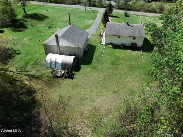 352 Hansen Road, Schaghticoke, NY 12154