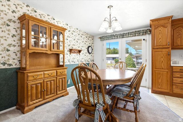 2041 W MANTLE AVE, Taylorsville, UT 84129