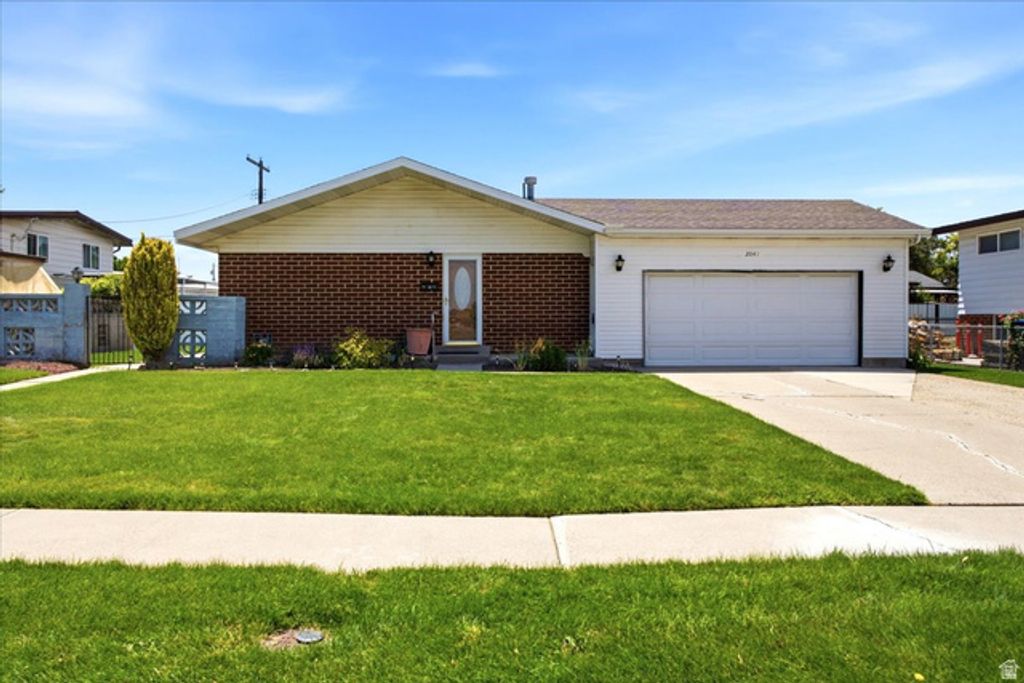 2041 W MANTLE AVE, Taylorsville, UT 84129