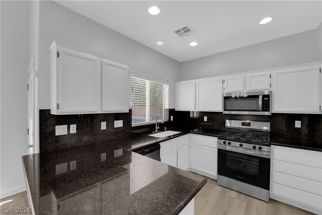 10400 Nutt Creek Avenue, Las Vegas, NV 89129