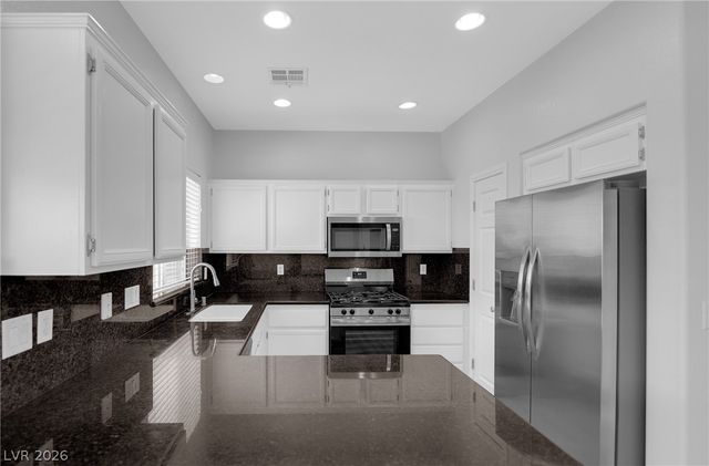 10400 Nutt Creek Avenue, Las Vegas, NV 89129