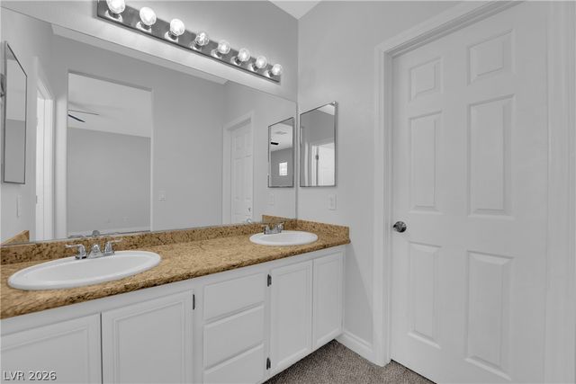 10400 Nutt Creek Avenue, Las Vegas, NV 89129