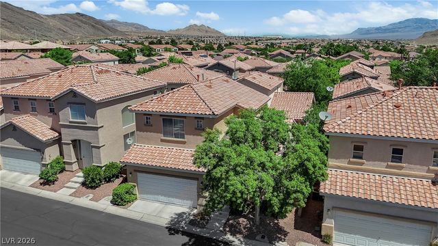 10400 Nutt Creek Avenue, Las Vegas, NV 89129