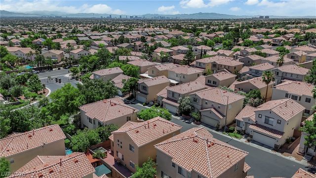 10400 Nutt Creek Avenue, Las Vegas, NV 89129