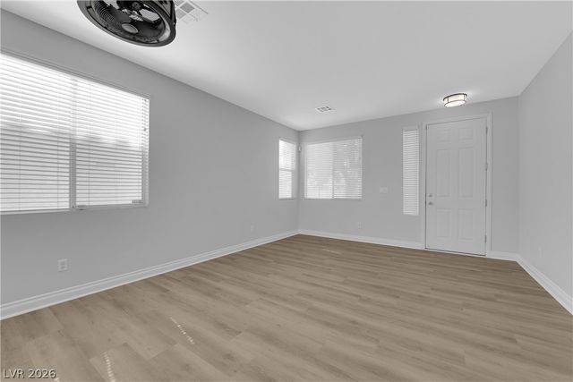 10400 Nutt Creek Avenue, Las Vegas, NV 89129