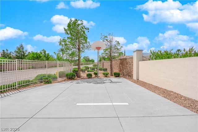 10400 Nutt Creek Avenue, Las Vegas, NV 89129