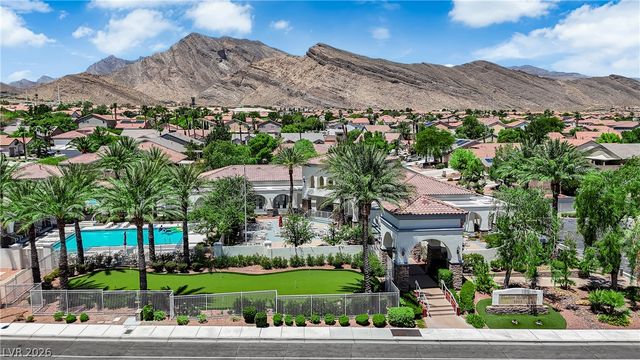 10400 Nutt Creek Avenue, Las Vegas, NV 89129