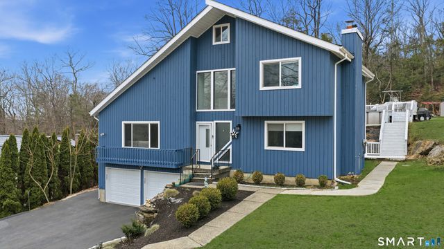 16 Raquel Drive, Danbury, CT 06811
