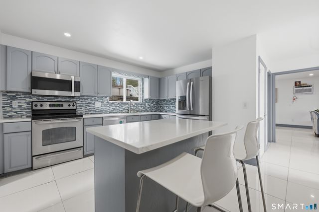 16 Raquel Drive, Danbury, CT 06811