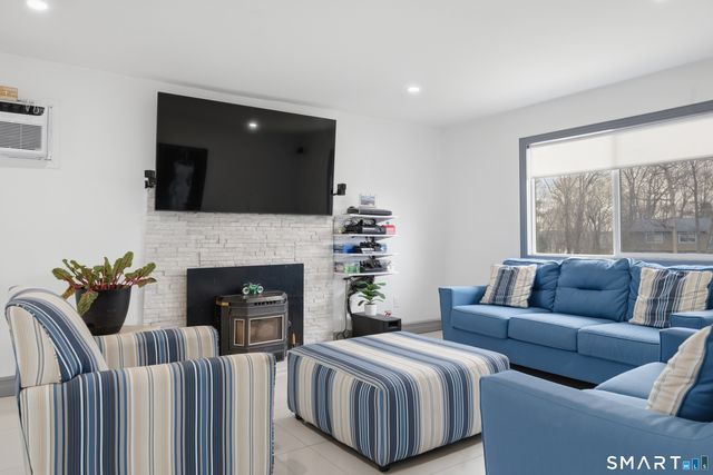 16 Raquel Drive, Danbury, CT 06811