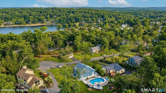 16 Raquel Drive, Danbury, CT 06811