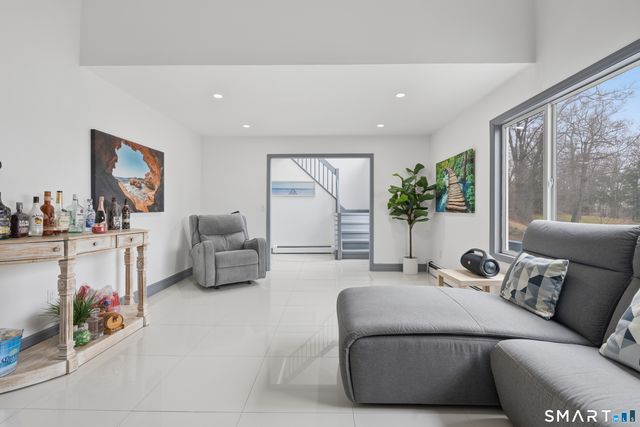 16 Raquel Drive, Danbury, CT 06811