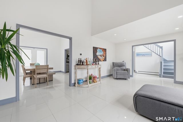 16 Raquel Drive, Danbury, CT 06811