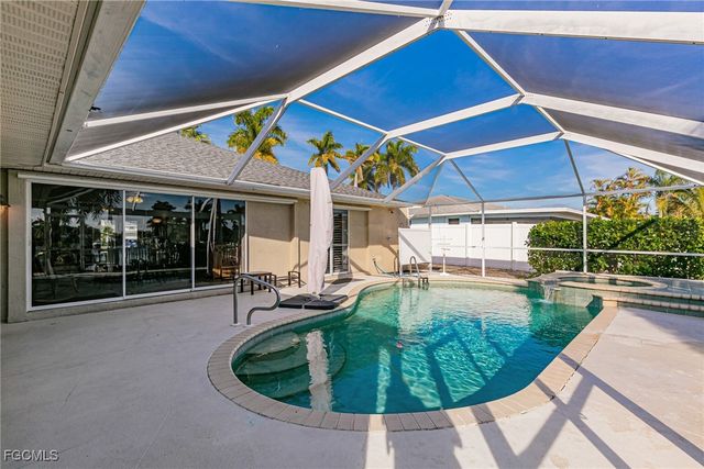 2308 Everest PKWY, Cape Coral, FL 33904