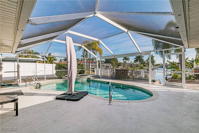 2308 Everest PKWY, Cape Coral, FL 33904