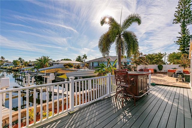 2308 Everest PKWY, Cape Coral, FL 33904