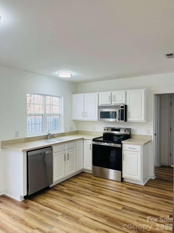 9341 Stawell Drive, Huntersville, NC 28078