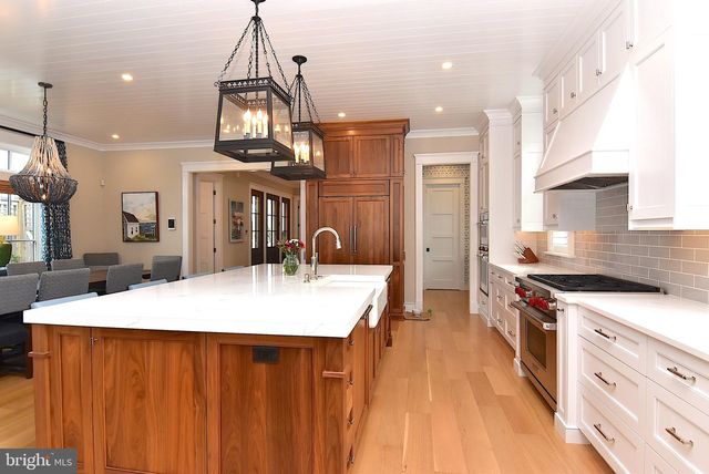 422 BURTON AVE, Lewes, DE 19958