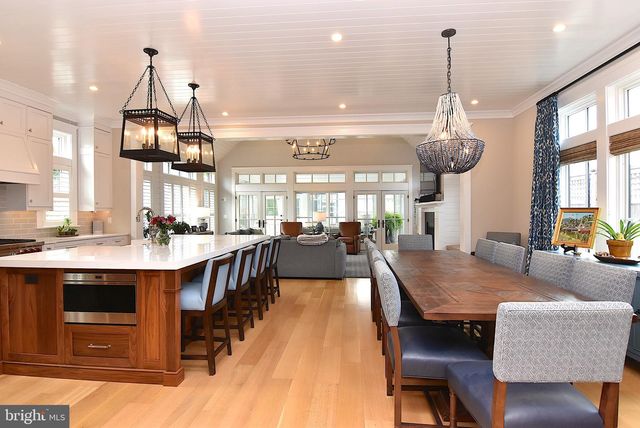 422 BURTON AVE, Lewes, DE 19958