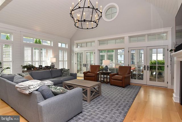 422 BURTON AVE, Lewes, DE 19958