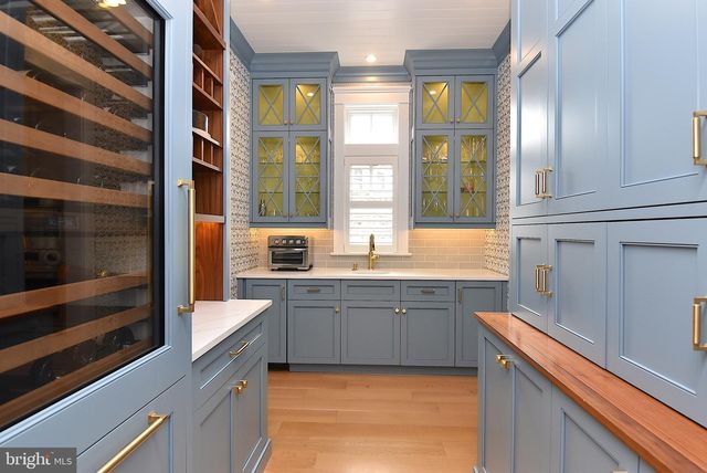 422 BURTON AVE, Lewes, DE 19958