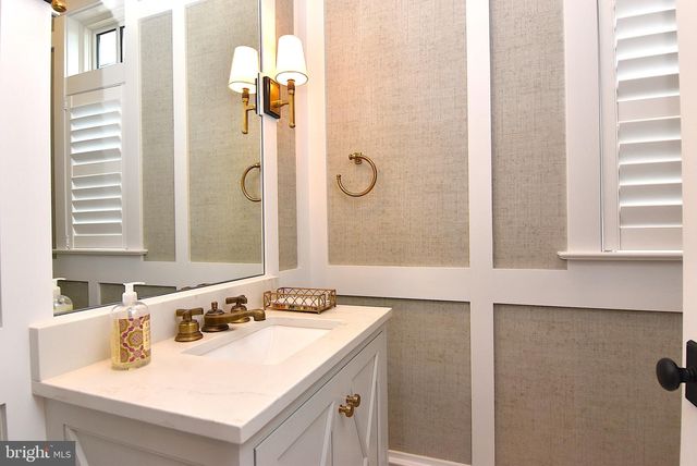 422 BURTON AVE, Lewes, DE 19958