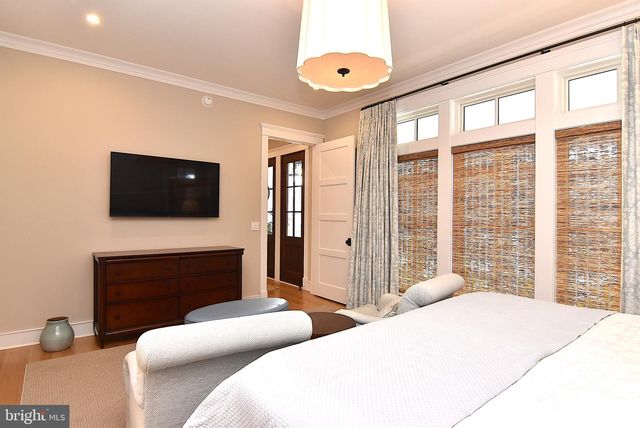 422 BURTON AVE, Lewes, DE 19958