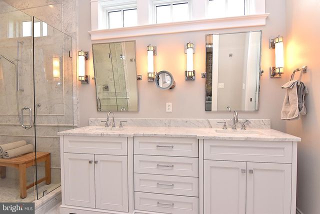 422 BURTON AVE, Lewes, DE 19958