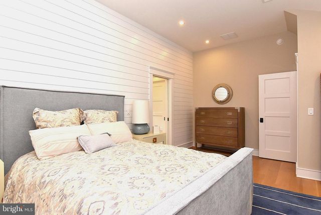 422 BURTON AVE, Lewes, DE 19958