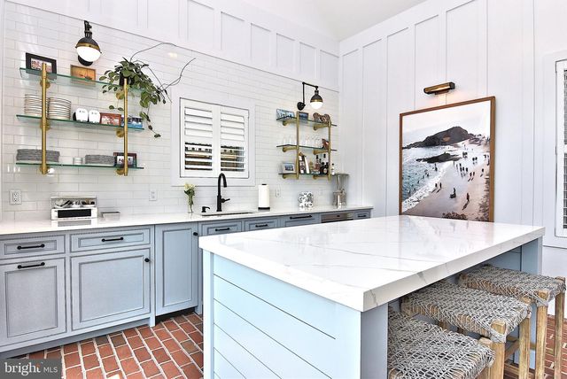 422 BURTON AVE, Lewes, DE 19958