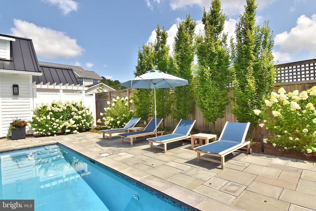 422 BURTON AVE, Lewes, DE 19958