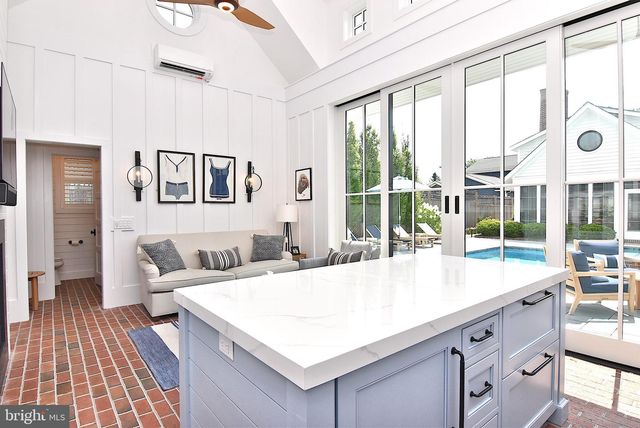 422 BURTON AVE, Lewes, DE 19958