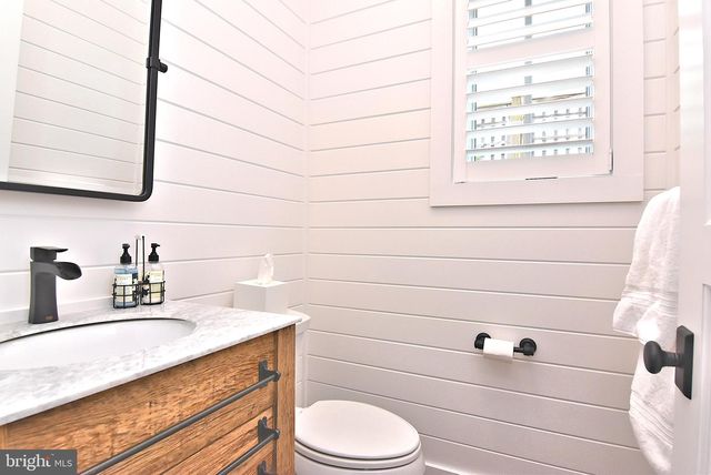 422 BURTON AVE, Lewes, DE 19958