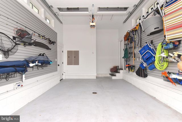 422 BURTON AVE, Lewes, DE 19958