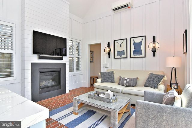 422 BURTON AVE, Lewes, DE 19958