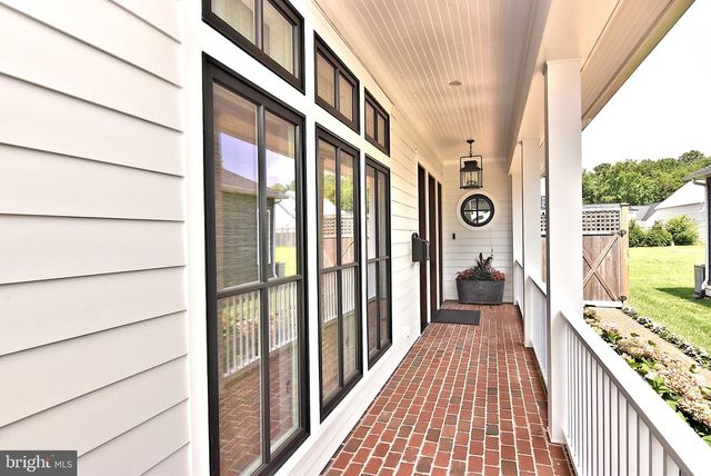 422 BURTON AVE, Lewes, DE 19958